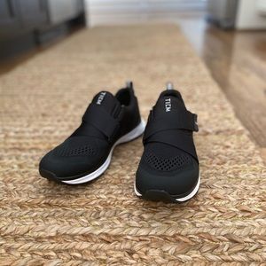 TIEM Cycling Shoe, size 9. Worn 1x